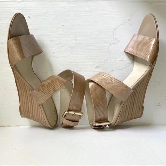 Agl Nude Patent Leather Lizard Embossed Ankle Wrap Wedge Sandal 38 1/2 - Picture 4 of 12